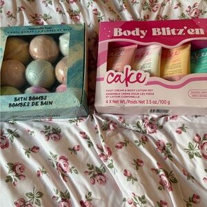 Cake Body Blitz'en Foot Cream & Lotion Set - Pink & Nine bath bombs